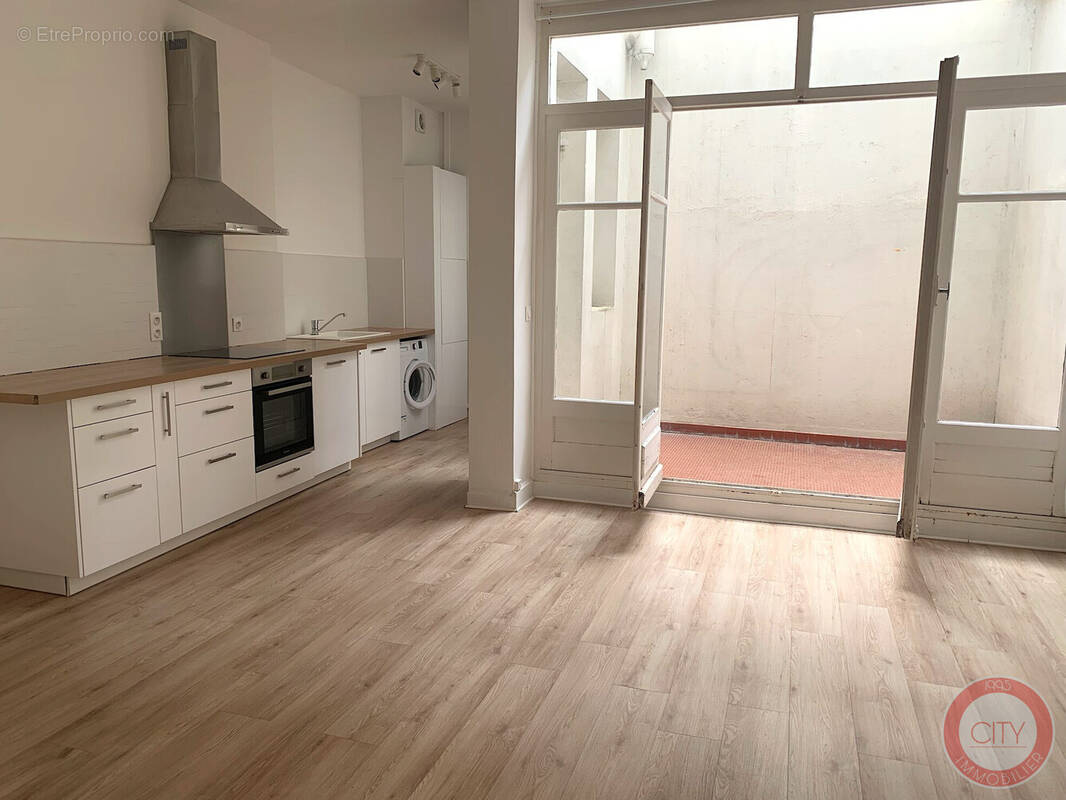 Appartement à BORDEAUX