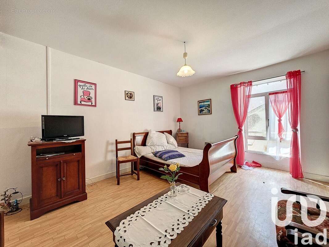 Photo 2 - Appartement à BOURBON-L'ARCHAMBAULT