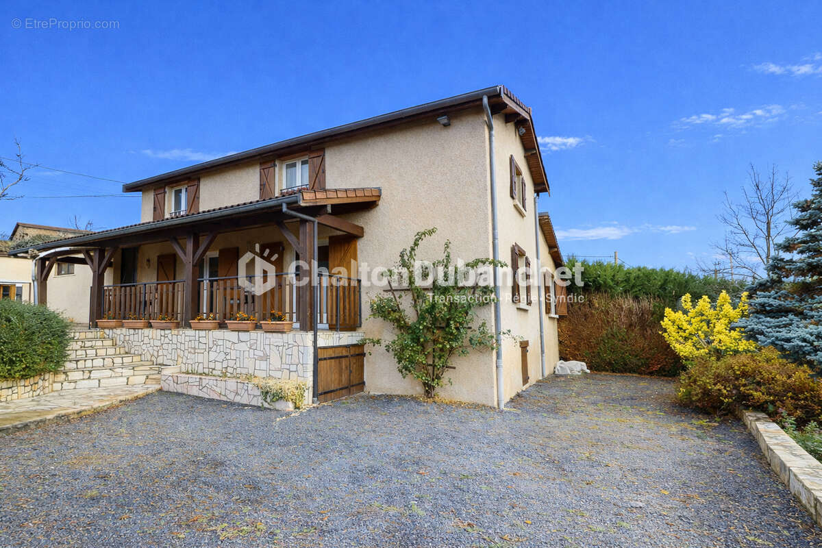 Maison à SAINT-JEAN-LA-BUSSIERE