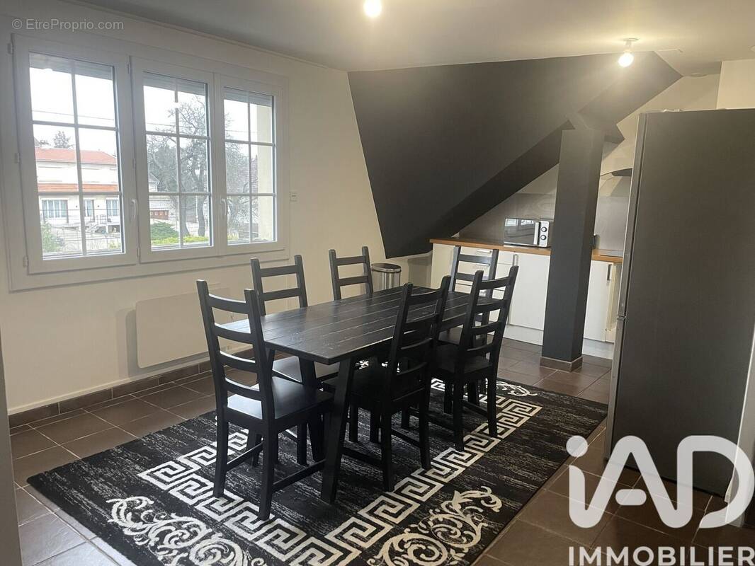 Photo 1 - Appartement à VILLENEUVE-LE-ROI