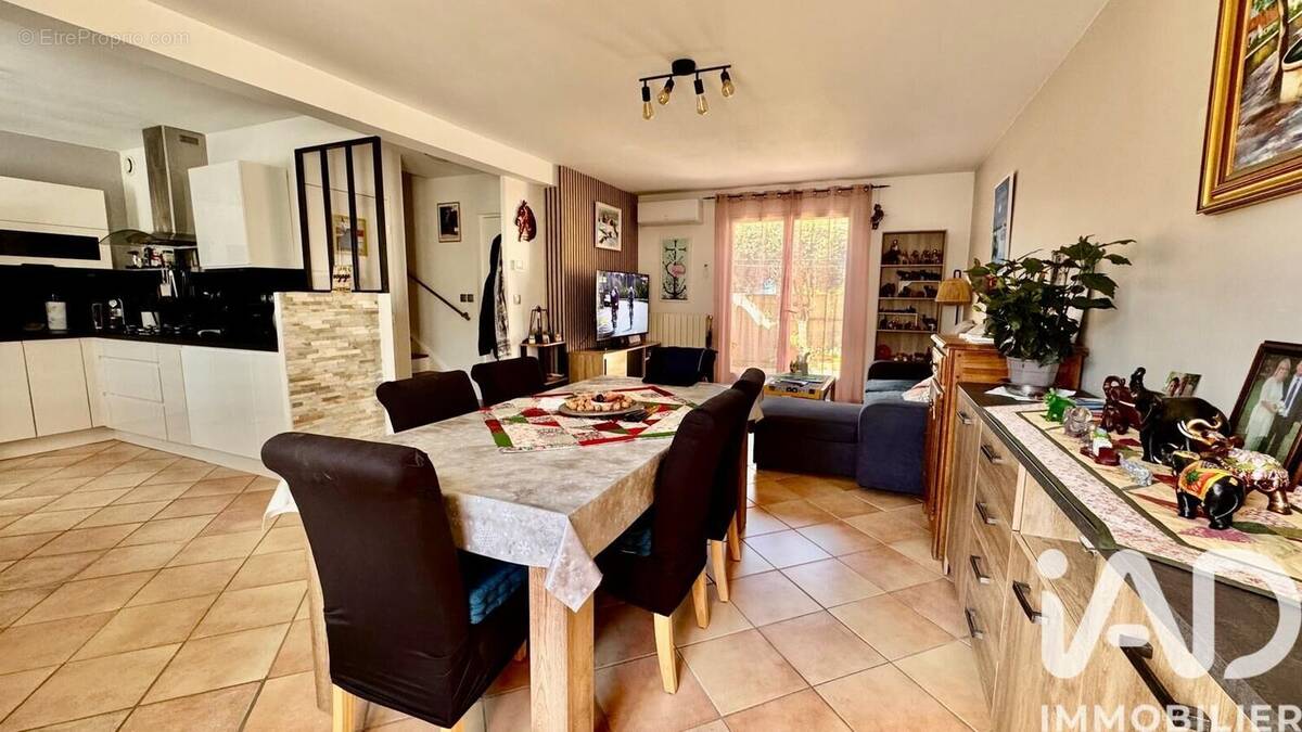 Photo 1 - Maison à FOURQUES