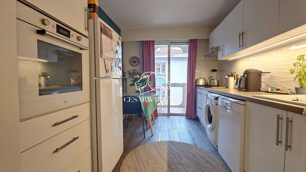 Appartement à LYON-6E