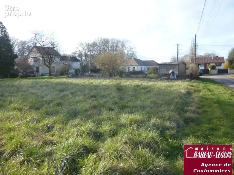 Photo Terrain à Bellot au prix de 55 000€
