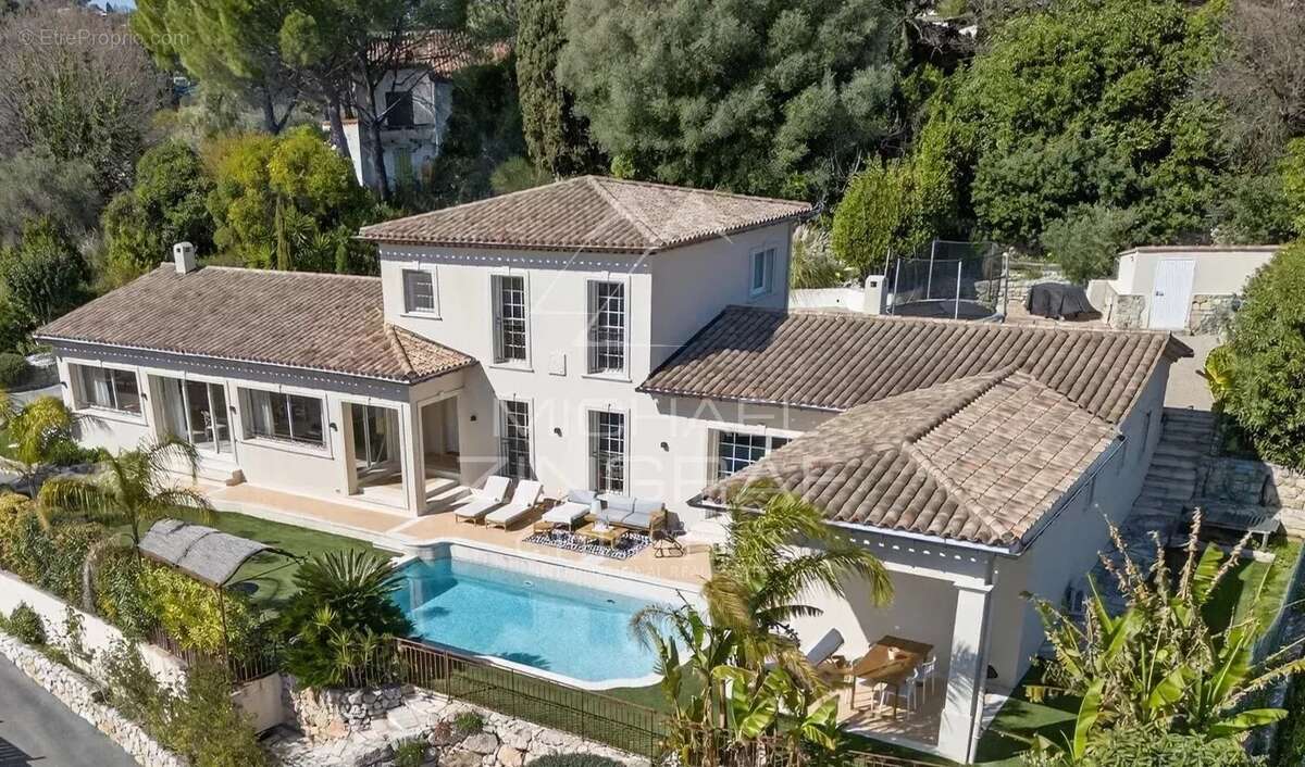 Maison à MOUGINS
