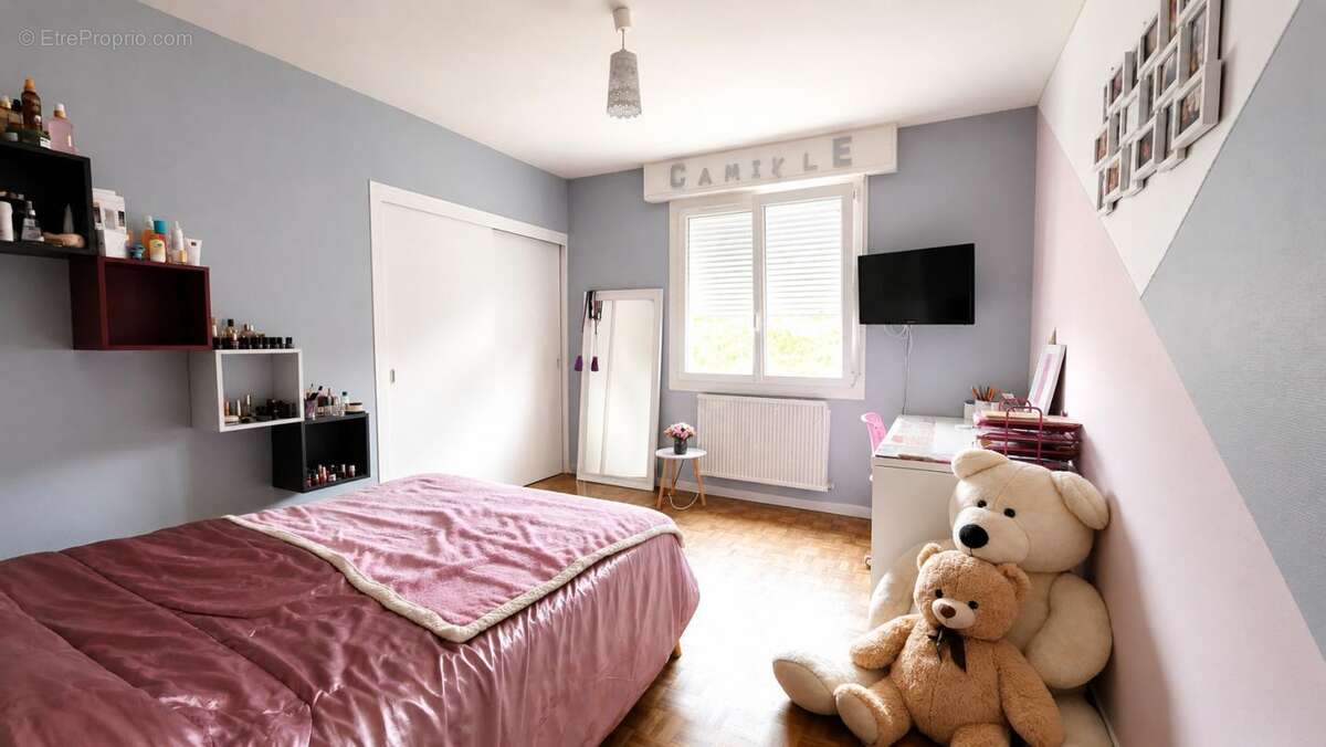 Maison 225 m2 - PISCINE - 26 915 m² de terrain - Dépendances - photo 10