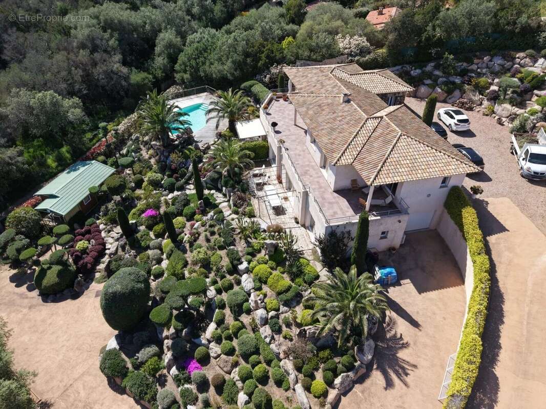 Maison à PORTO-VECCHIO