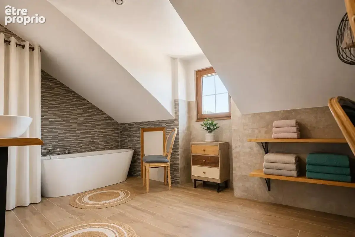 Maison de 6 pièces de 210 m² à Le Bouchage - photo 14