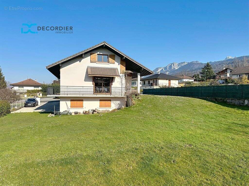 Maison à NEUVECELLE