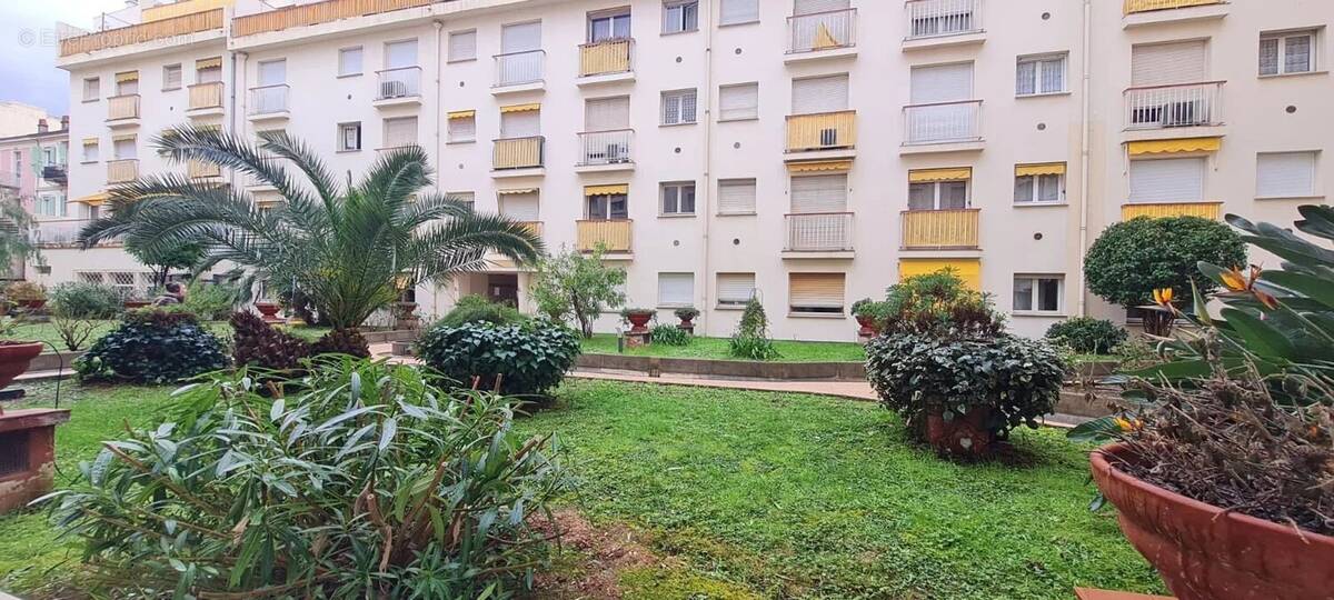 Appartement à MENTON