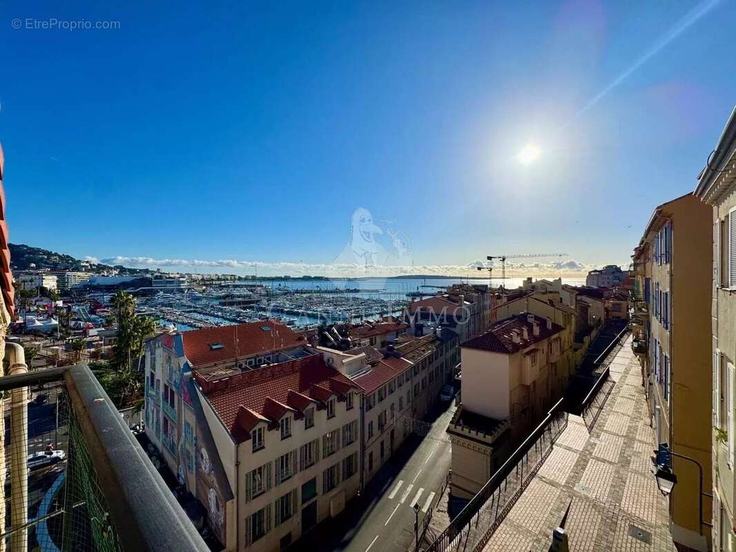 Appartement à CANNES