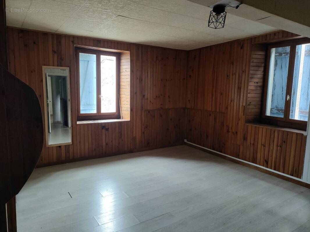 Maison à BELVIANES-ET-CAVIRAC