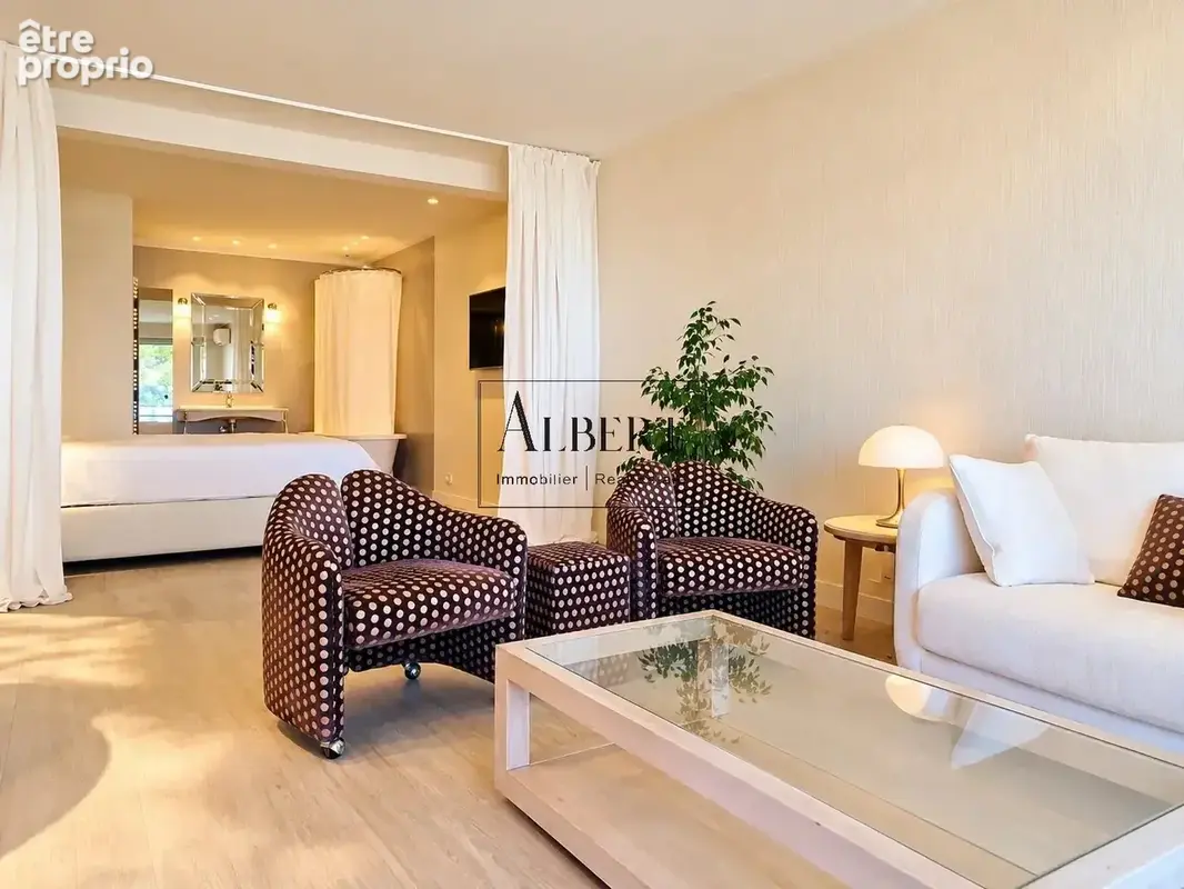 Cannes Croisette 2P – Vue Mer Panoramique & large Terrasse - photo 4