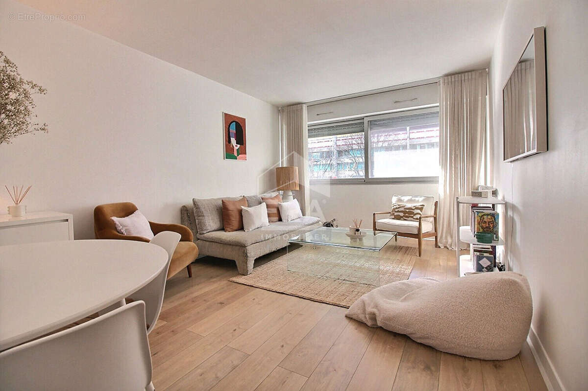 Appartement à CLICHY