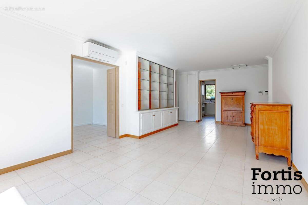 Appartement à LE PERREUX-SUR-MARNE