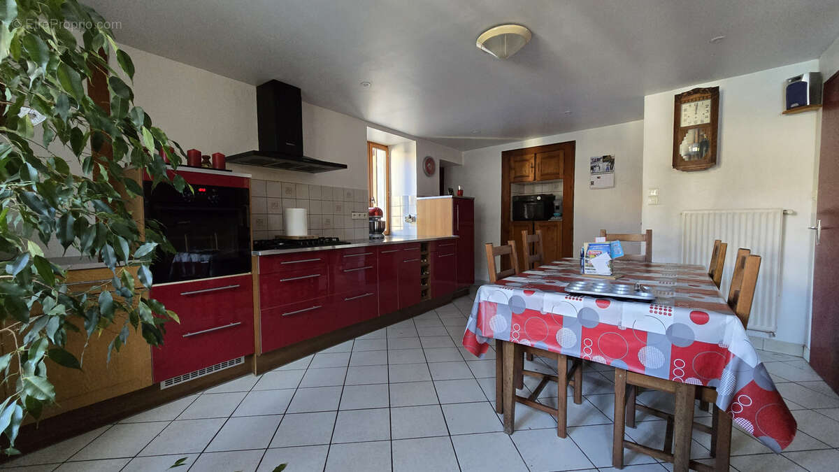 Maison à SAINT-MAXIMIN