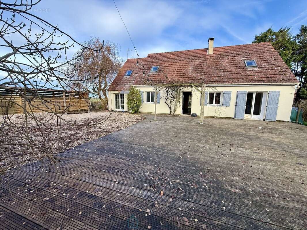 Maison à HEUBECOURT-HARICOURT
