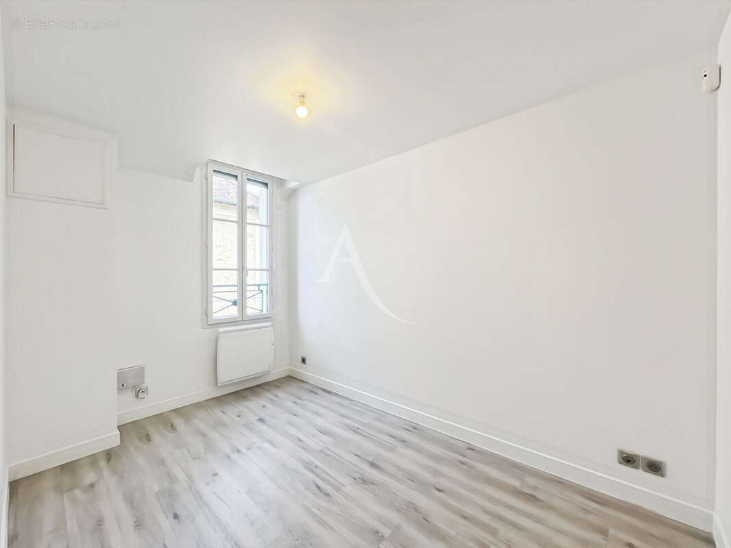 Maison à MOISSY-CRAMAYEL