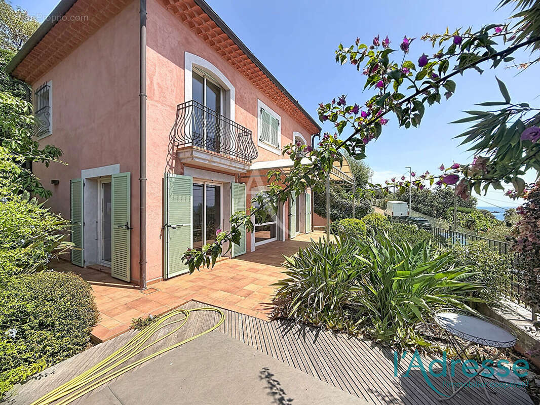 Rare ! magnifique villa vue mer à theoule ! - photo 16