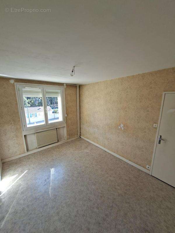 Appartement 4 pièces à Saint-Paul-En-Jarez - photo 9