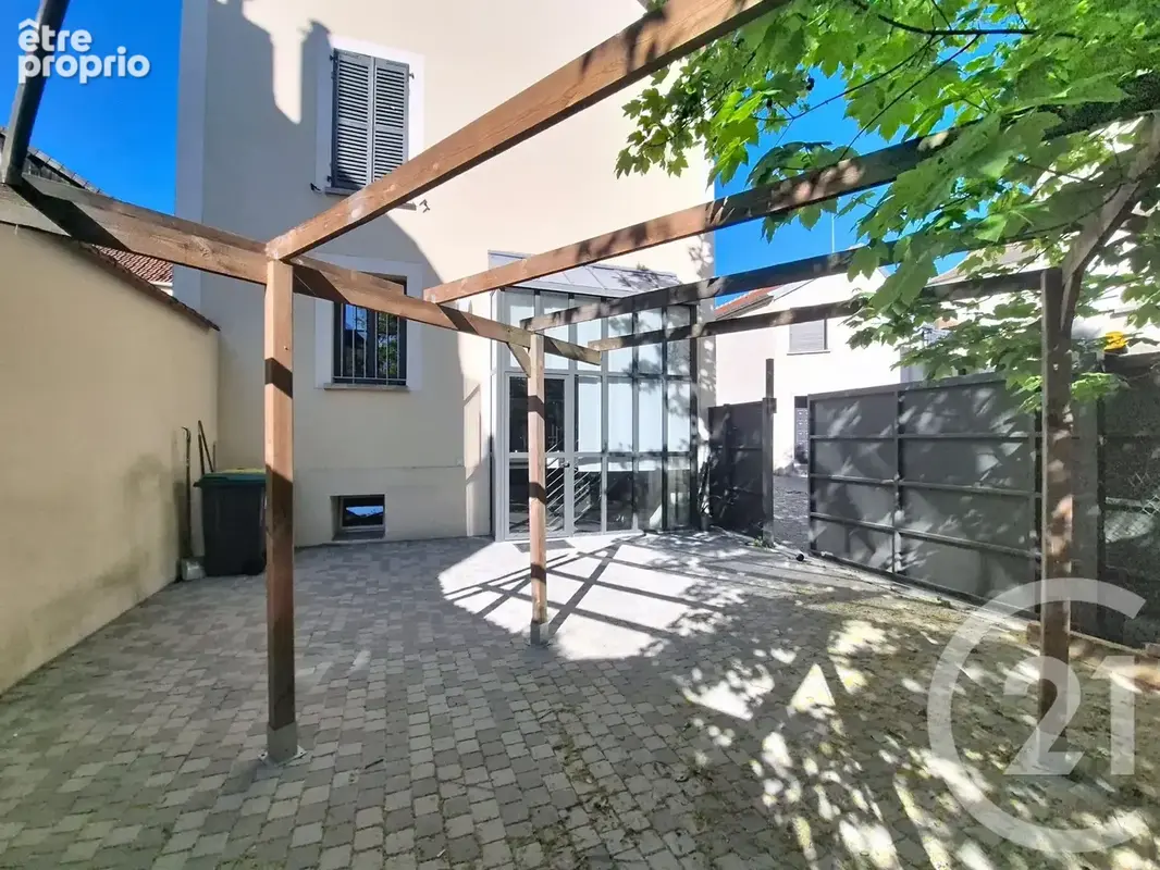 Appartement 4 pièces 101 m² à vendre à Brie-Comte-Robert (77170) - photo 7