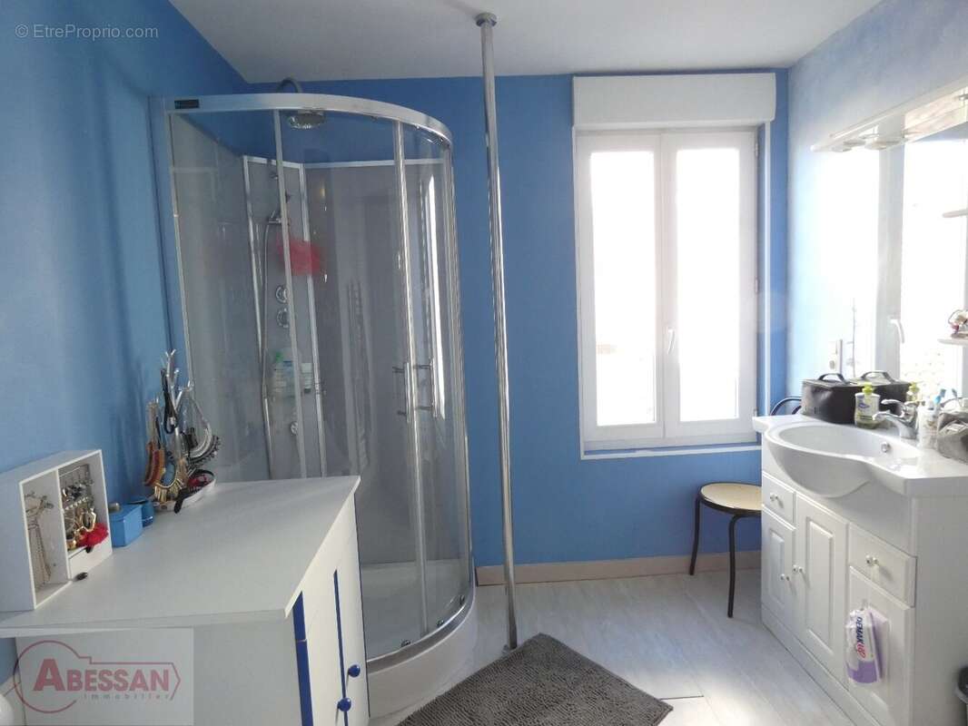 Maison à LAGUEPIE