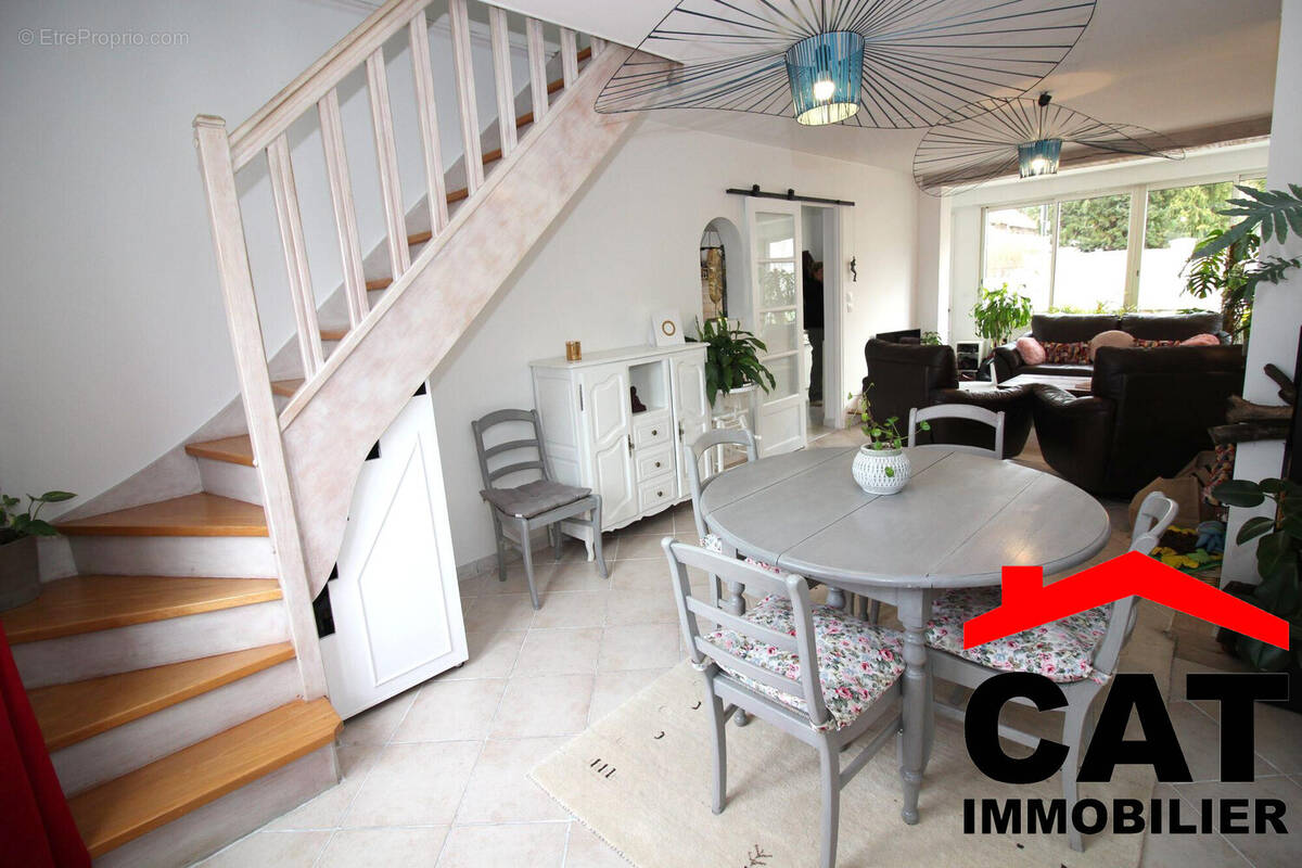 Maison à MORET-SUR-LOING