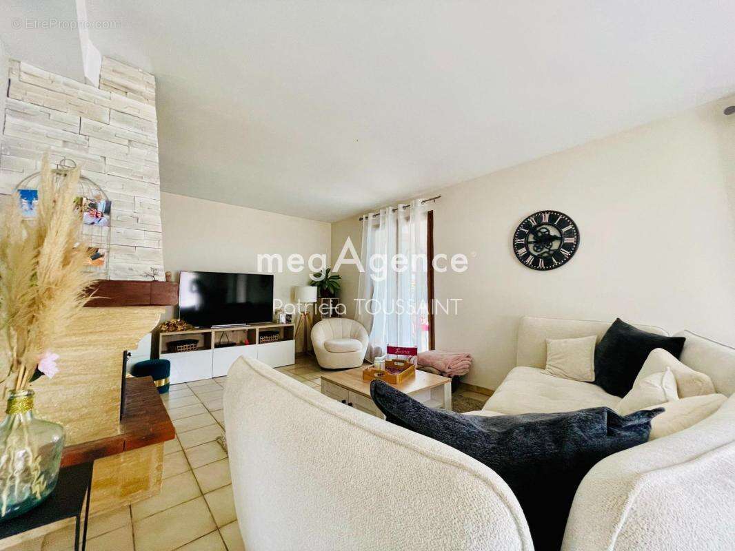 Charmante maison traditionnelle-Sauveterre-32220-122m2 parcelle 4875m2 - photo 4