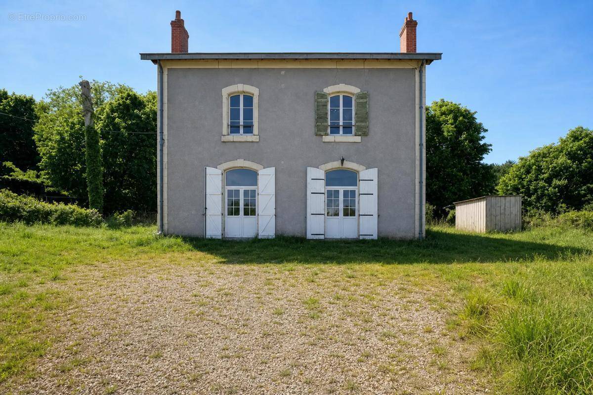 Maison à PALLUAU-SUR-INDRE