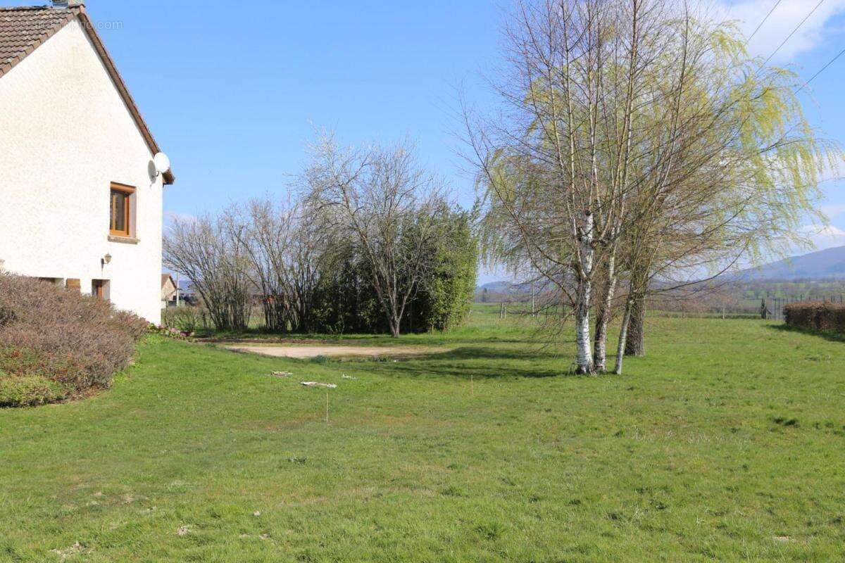 Maison à ETANG-SUR-ARROUX