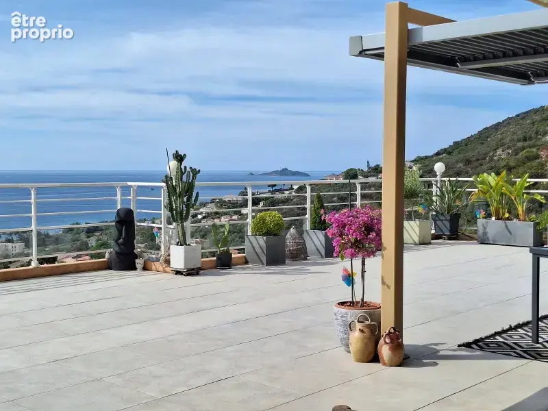 SANGUINAIRES T4 avec 110m2 de terrasse vue mer imprenable - photo 2