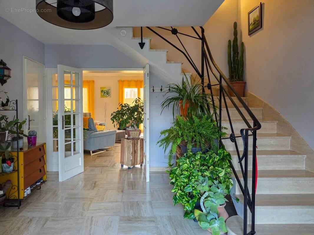 Photo 1 - Maison à LONGUE-JUMELLES