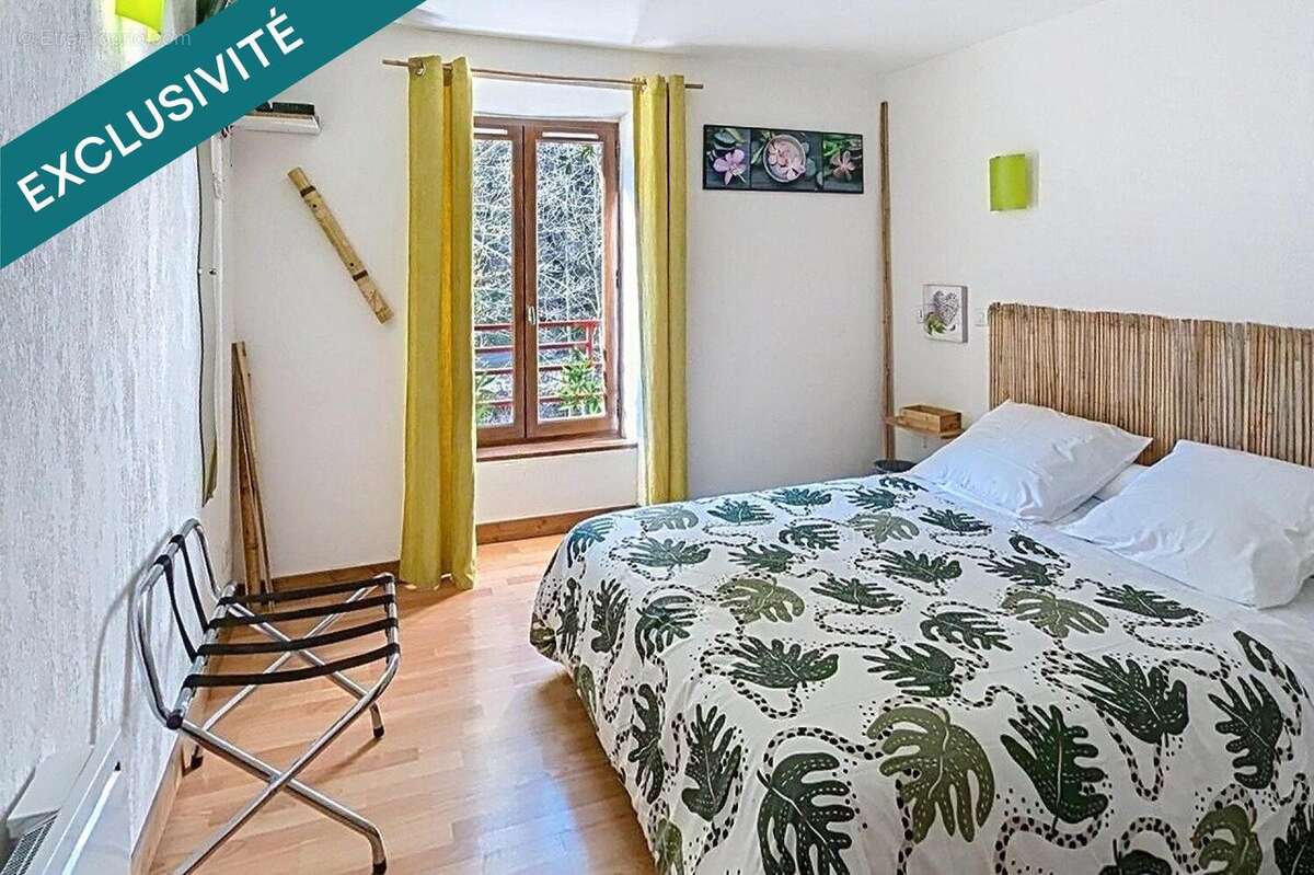 Commerce 1005 m² à Saint-Floret  - photo 4