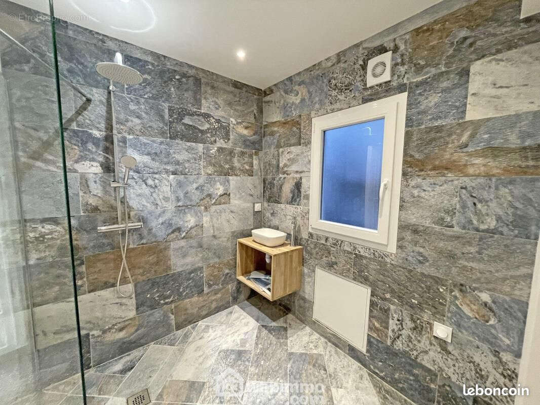 Appartement à L'ISLE-SUR-LA-SORGUE