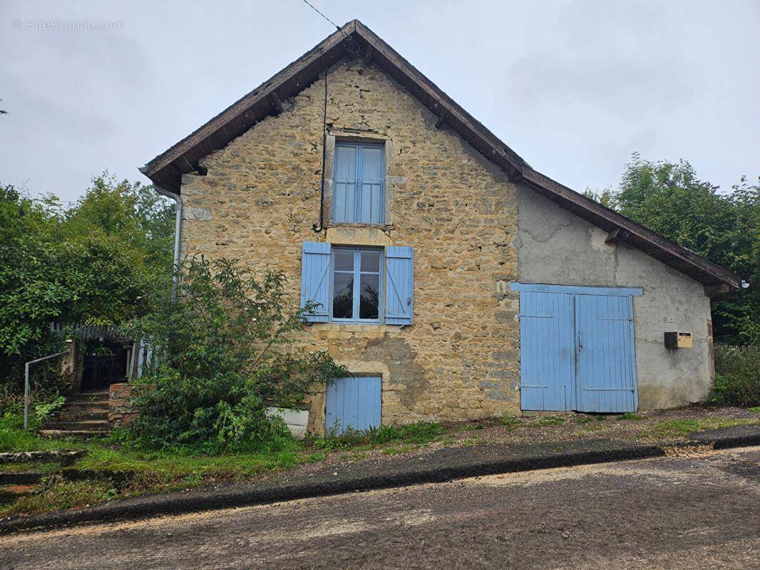 Maison à BEZE