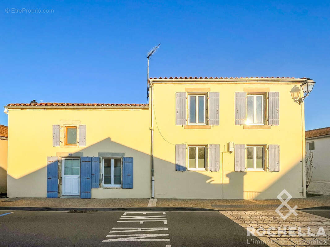 Maison à SAINT-SAUVEUR-D&#039;AUNIS