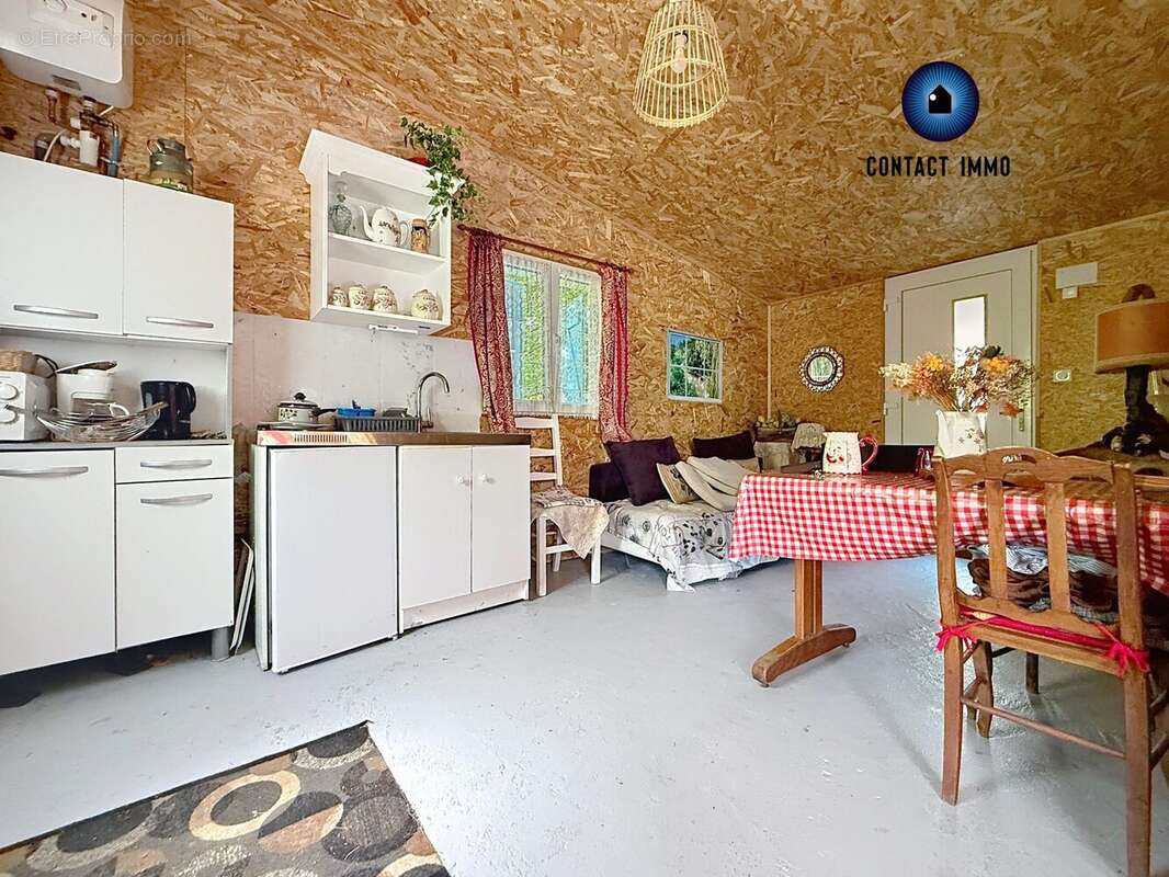 Maison 33 m² à Cornil  - photo 4