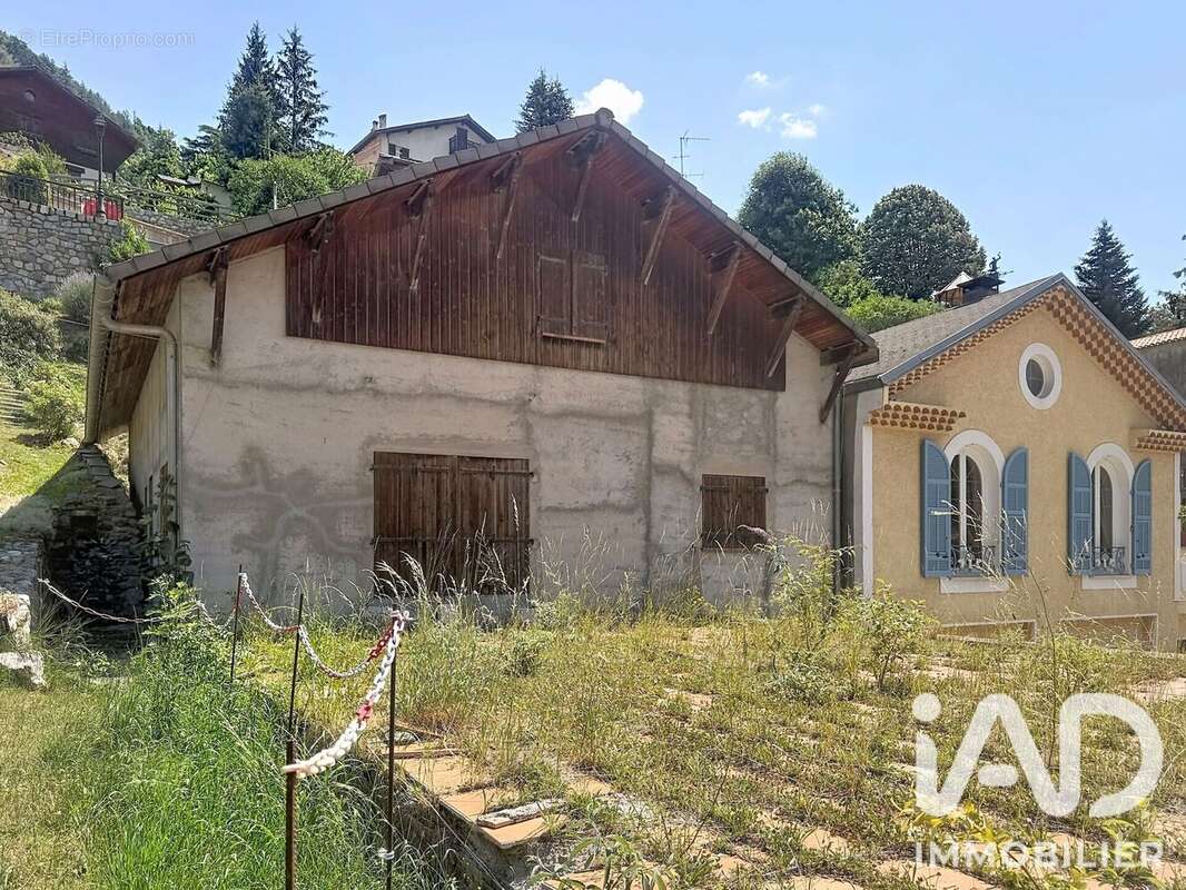 Appartement 172 m² à Saint-Martin-Vesubie  - photo 2
