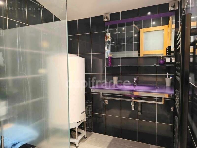 Maison à LES BORDES