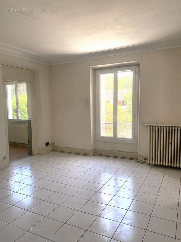 Appartement à VILLENEUVE-SAINT-GEORGES