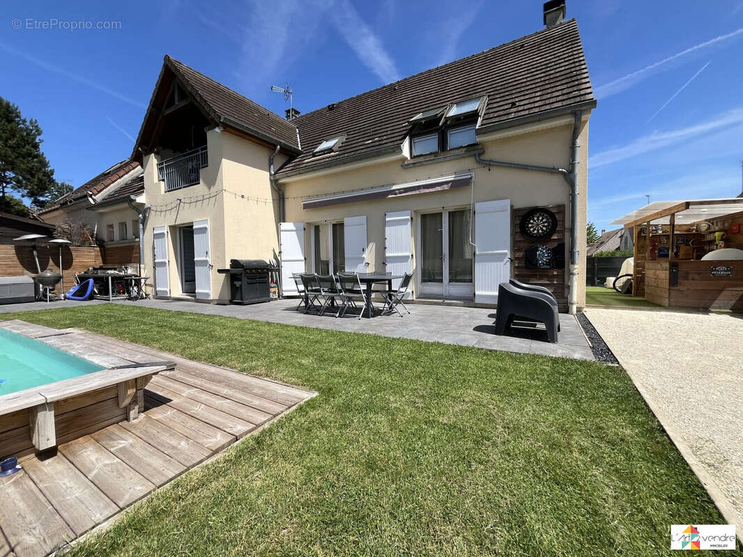 Maison à CESSON