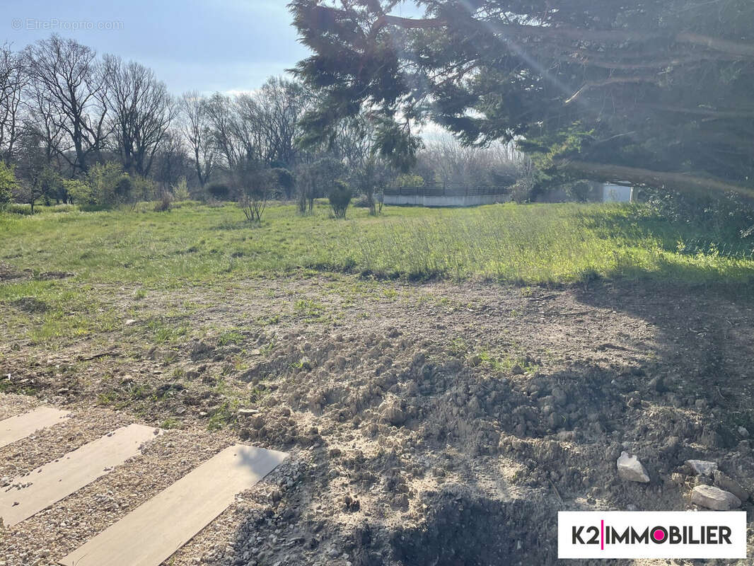 Maison à MONTELIMAR