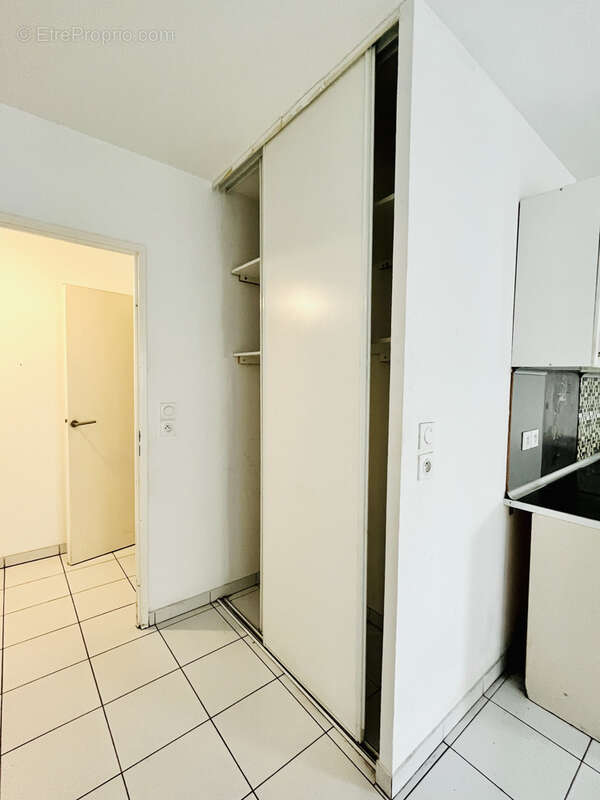 Appartement à MARSEILLE-3E