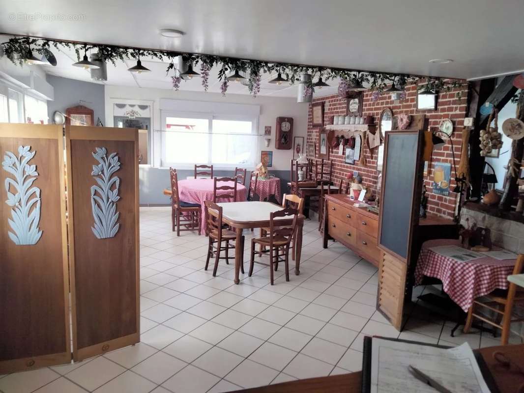 Commerce à EPLESSIER