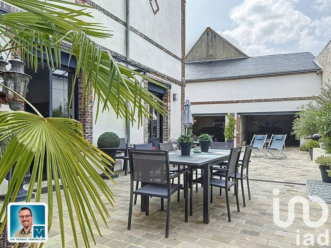 Photo 1 - Maison à NOGENT-LE-ROI