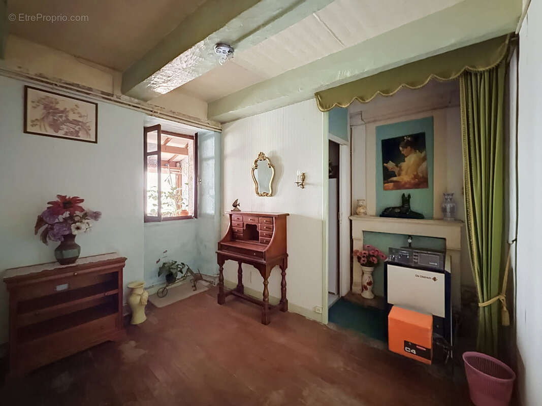 Maison à VOULGEZAC