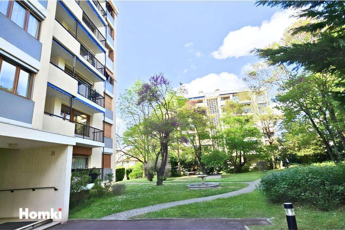 Appartement à BRON