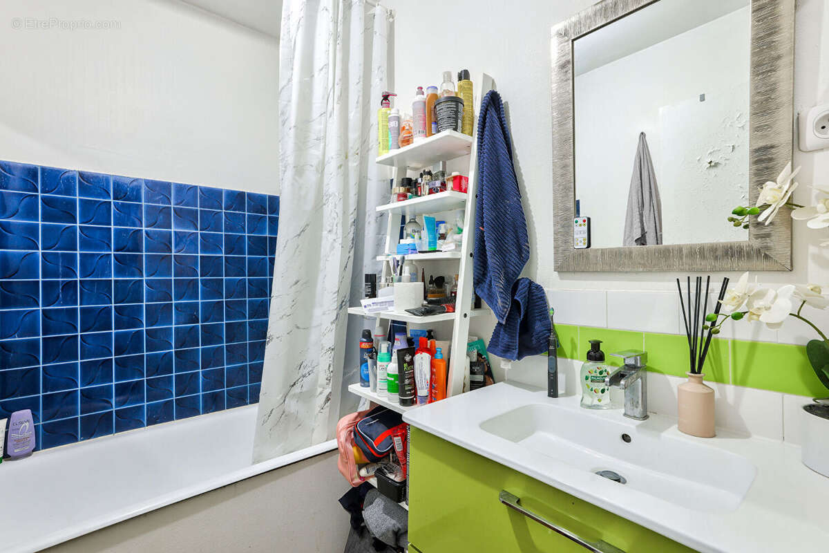 Appartement à PARIS-20E