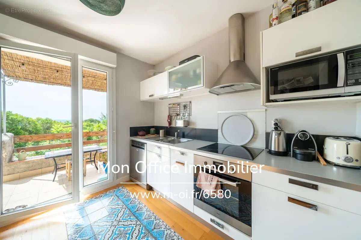 Appartement à EGUILLES