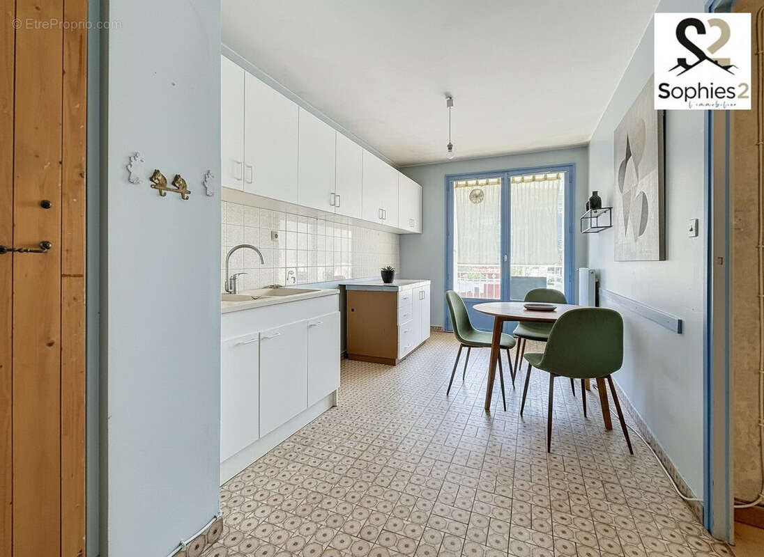 Appartement 98 m² à Echirolles  - photo 3