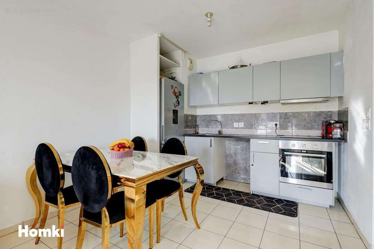 Appartement à MARSEILLE-10E